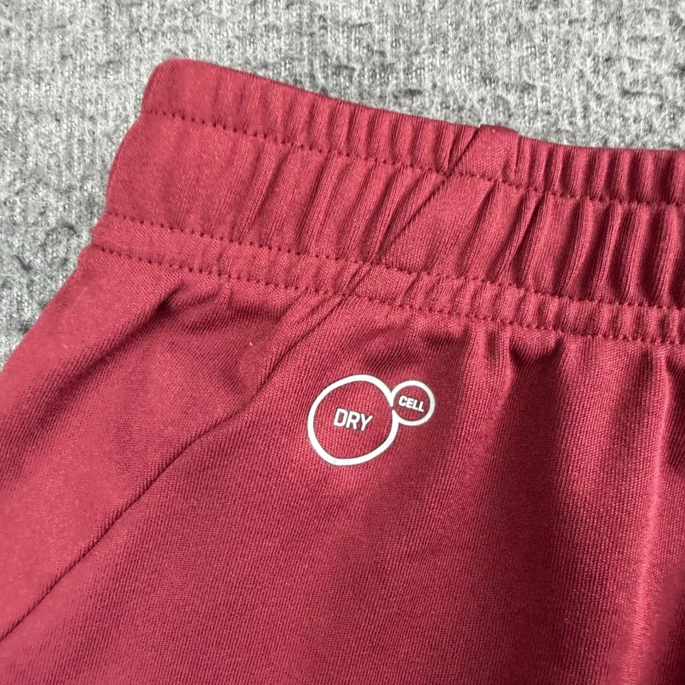 Puma Soccer Shorts Men's Small Burgundy Red Athletic Training‎ Logo